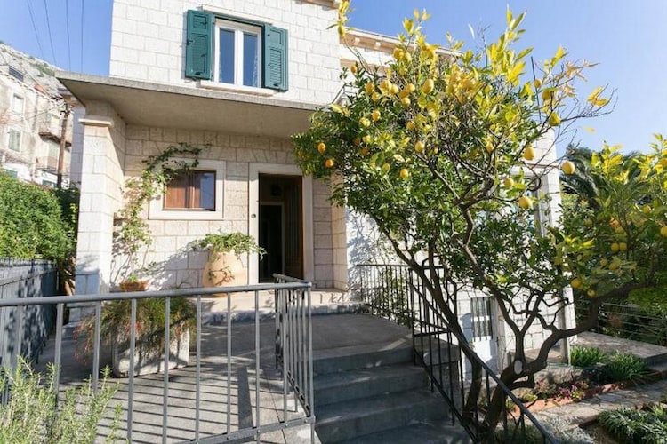   Holiday Home Patricija-Duplex Three Bedroom Apartm