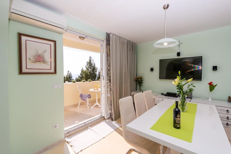 Apartmá Stella Maris- One Bedroom Apartment with Balcony a