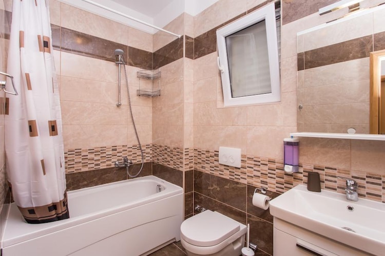 Apartmá Apartments Villa Ari - Deluxe Three Bedroom Apartm