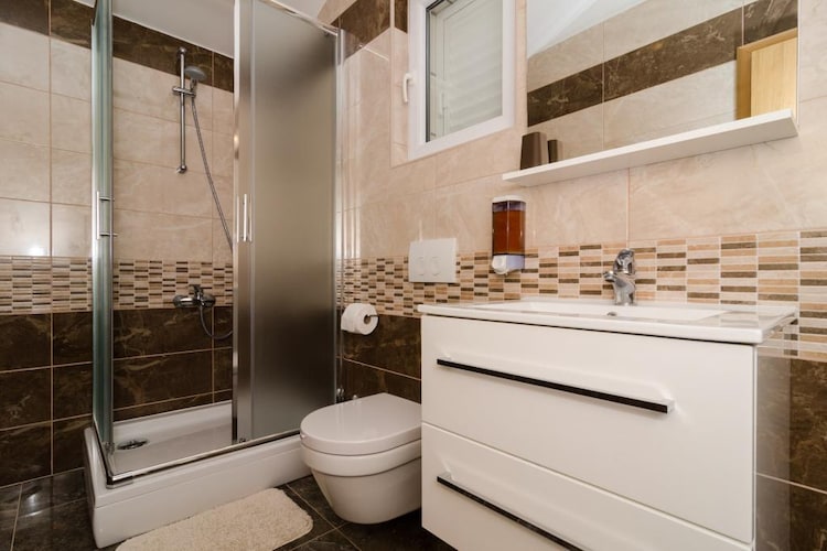 Apartments Villa Ari- Three Bedroom Apartment with Balcony and Sea View - Attic-Badkamer