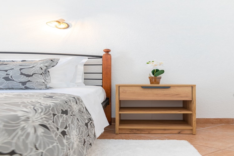 Apartments Tino- Two Bedroom Apartment with Terrace and Sea View(A2)-Bedroom