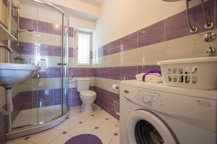 Apartmá Guest House Gugily- Twin Room with Shared Bathroom
