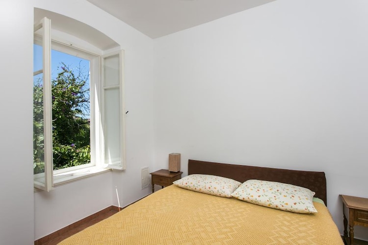 Apartmá Apartment Tranquilo- Two Bedroom Apartment with Ga