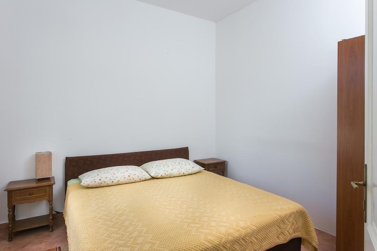 Apartmá Apartment Tranquilo- Two Bedroom Apartment with Ga