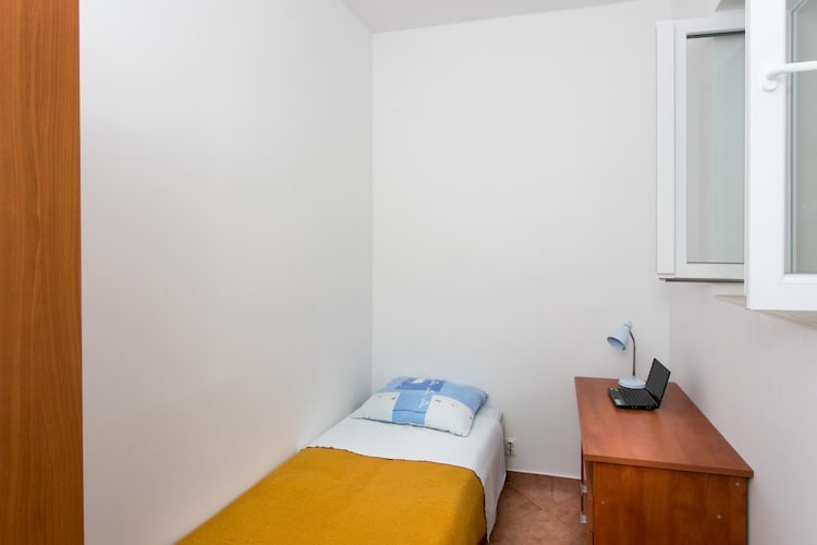 Apartmá Apartment Tranquilo- Two Bedroom Apartment with Ga