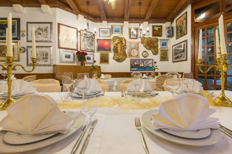 Apartmá Bed&Breakfast Sorgo Palace- Comfort Double or Twin