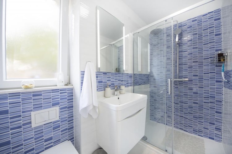 Apartments Stone Elegance (ST) - Deluxe Studio Apartment (Kamik)-Badkamer