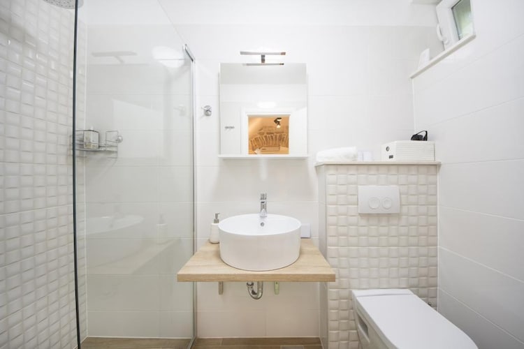 Apartments Stone Elegance (ST) - Studio Apartment (Rudula)-Badkamer