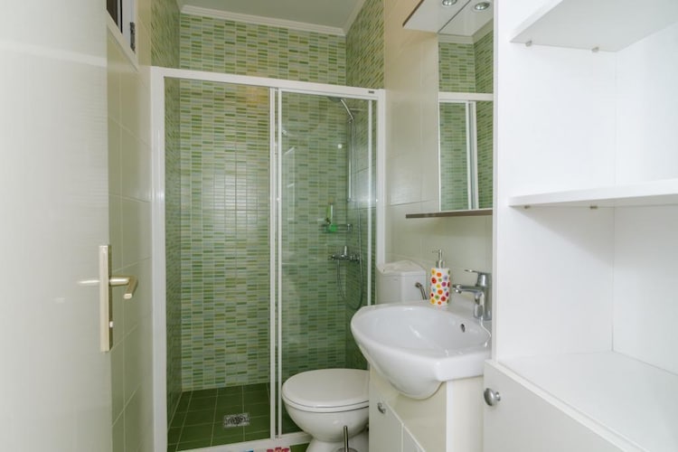 Ivo Guest House-Double Room with External Private Bathroom and Sea View (R2)-Badezimmer