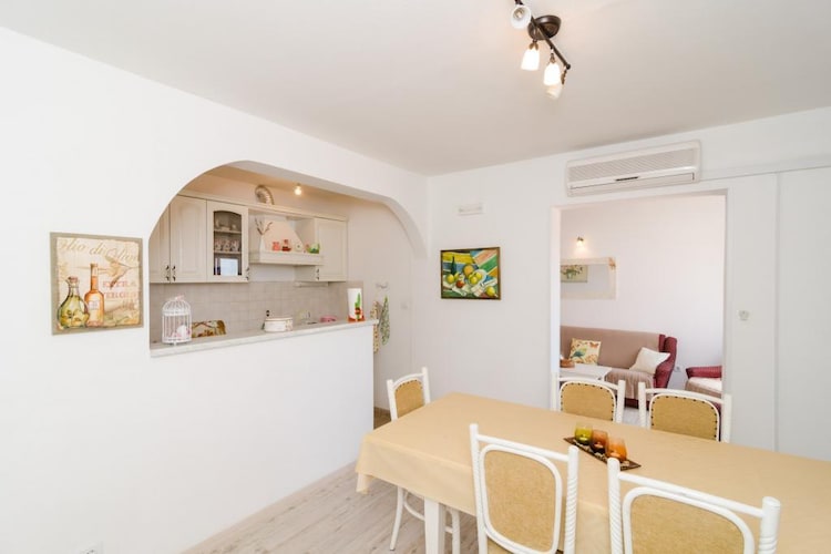 Ivo Guest House-Double Room with External Private Bathroom and Sea View (R2)-Küche