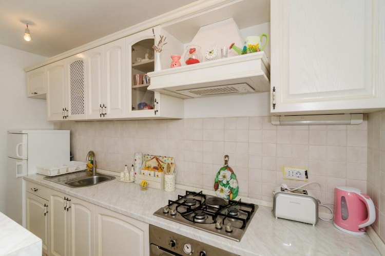 Ivo Guest House-Double Room with External Private Bathroom and Sea View (R2)-Küche