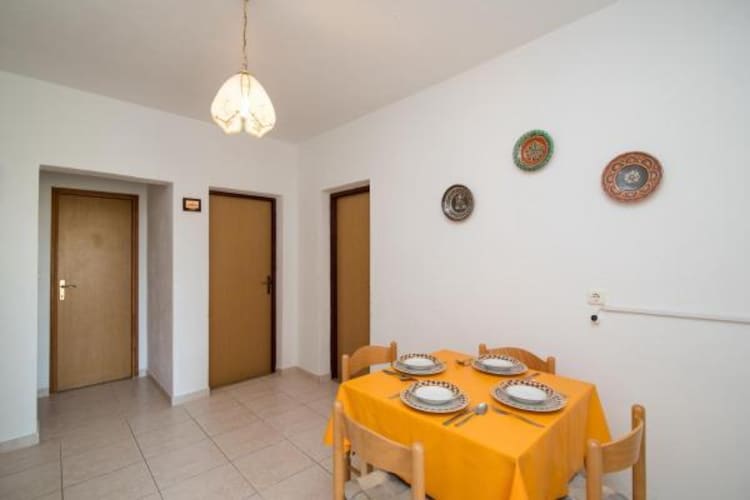 Ferienwohnung Apartments Boguvila - Two-Bedroom Family Apartment