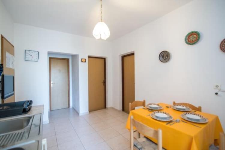 Ferienwohnung Apartments Boguvila - Two-Bedroom Family Apartment