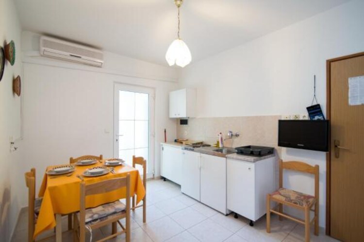 Ferienwohnung Apartments Boguvila - Two-Bedroom Family Apartment