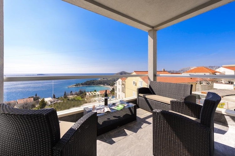 Apartmá Apartment LaVilla - Two Bedroom Apartment with Bal