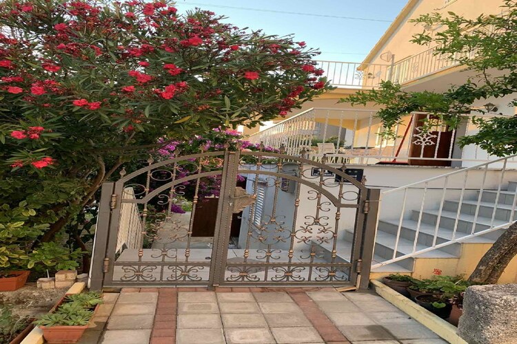 Villa Bind - Superior Double Room with Patio and Garden View (R2) - Buitenlucht