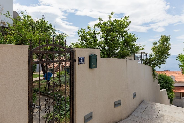 Apartmá Apartment Purple Rain - Studio Apartment with Terr