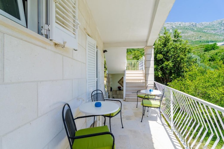 Apartmá Apartments Peco - Three Bedroom Apartment with Bal