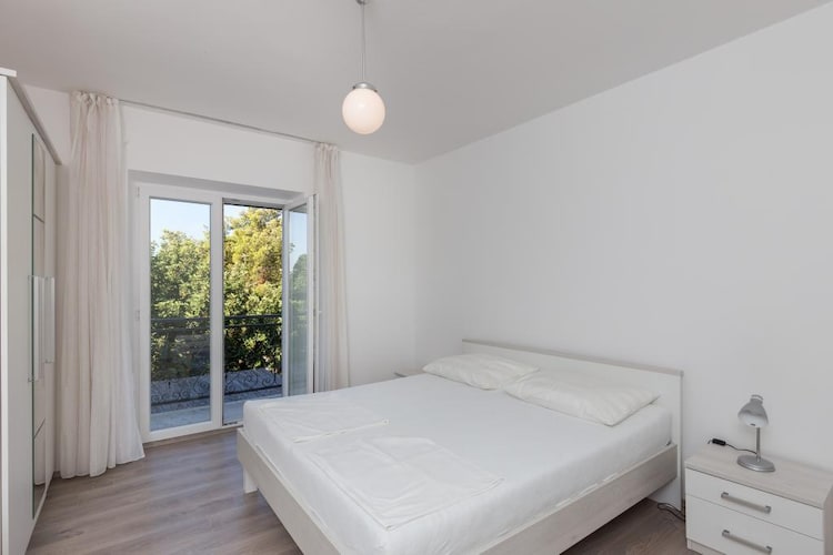 Rooms Villa Bašica - Superior Double Room with Balcony and Sea View (Soba 2)