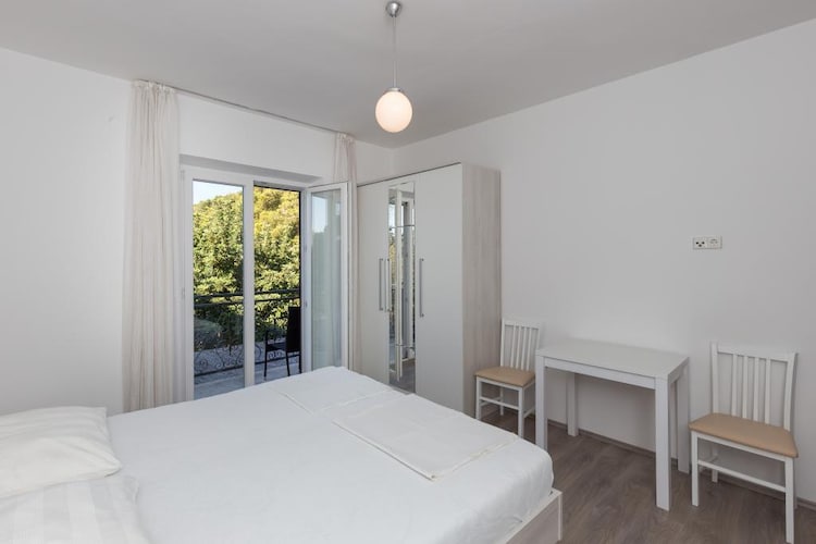 Rooms Villa Bašica - Comfort Double Room with Balcony and Sea View (Soba 3)