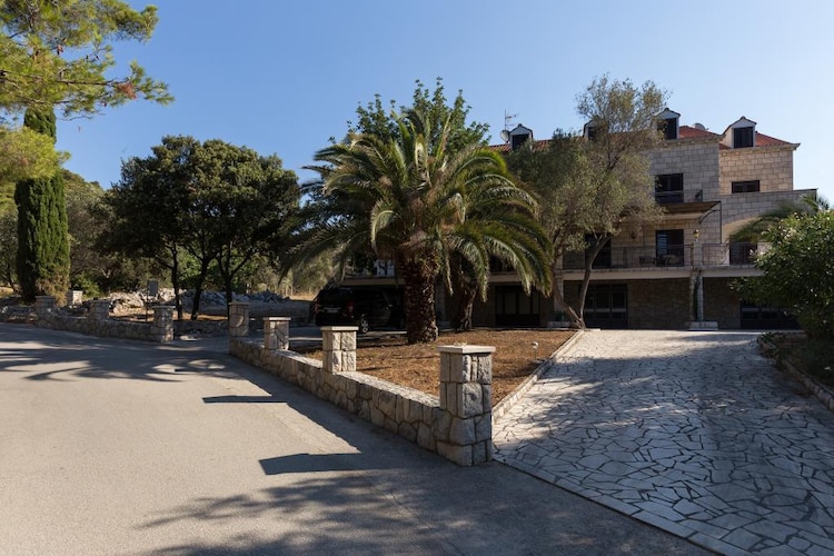 Rooms Villa Bašica - Premium Double Room with Balcony and Sea View (Soba 4)-Buitenlucht