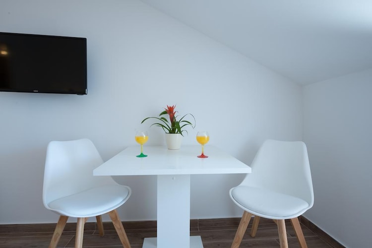 Apartments Horizon offers three accommodation units. Accommodation is far enough to avoid the city crowds but close enough to enjoy Dubrovnik.
Private parking place is available on site, reservation is required.

Double room comes with a double bed and air conditioning. It is equipped with a refrigerator and water kettle. Bathroom has a shower, toilet and a hair dryer. 
Baby cot is available upon request

Accommodation is 1,5 km away from the Old Town (historic center) the nearest beach is 400 m away from the property. 
The grocery shop, bakery and cafes can be found in 170 meters range.  The nearest bus station is 250 meters away, with buses passing frequently.

Dubrovnik Bus Station and Ferry Port, connecting the mainland with various Dalmatian islands are 5 km away from the property, while Dubrovnik Airport is 22 km away.