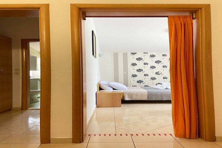 Apartments Tiho  & Jelena - Studio Apartment with Balcony and Sea View (Fureal)-Slaapkamer