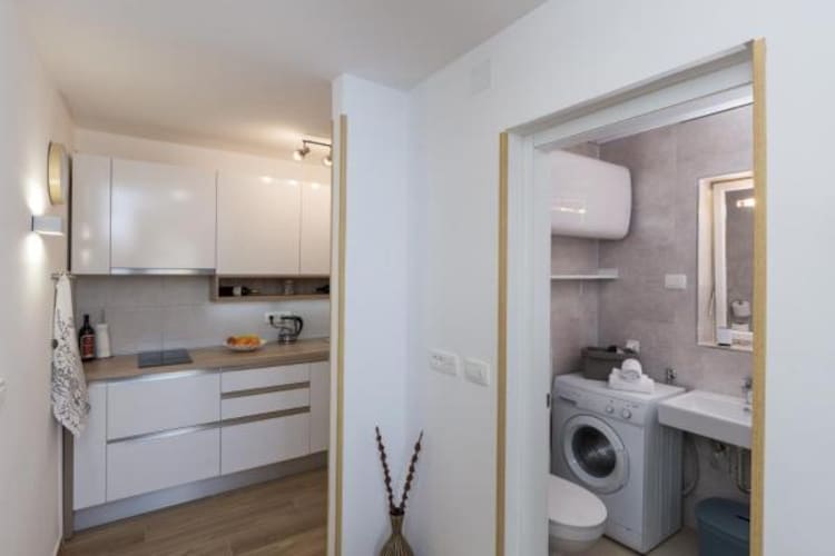 Apartmá Apartment Hitri - One Bedroom Apartment with Terra
