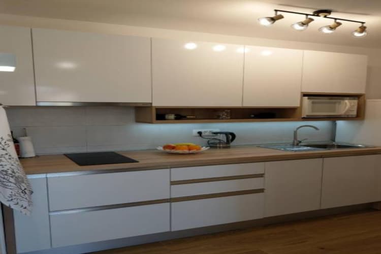 Apartmá Apartment Hitri - One Bedroom Apartment with Terra