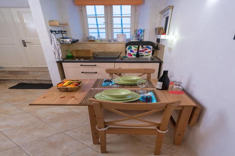 Studio Bafi - Studio with Terrace-Eetkamer