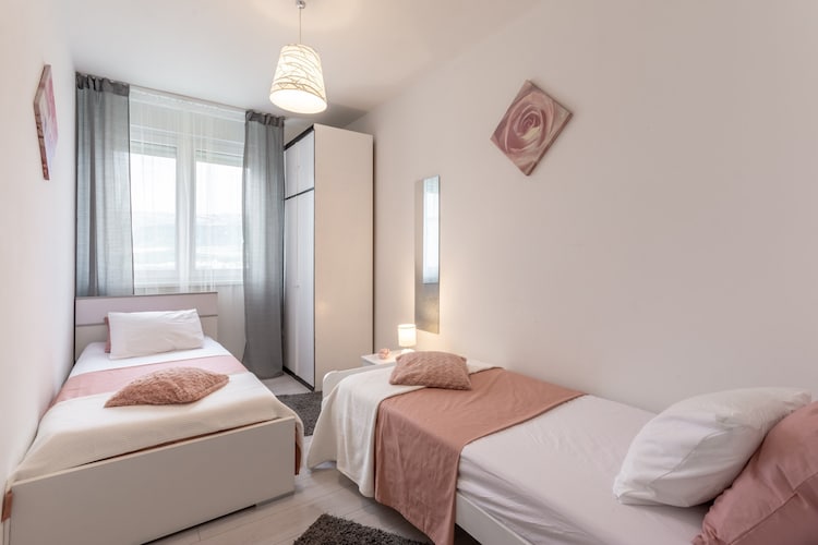 Apartmá Apartment Jamblip - Two Bedroom Apartment with Bal