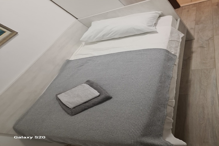 Apartment KOKe - Two Bedroom Apartment with Balcony and partial Sea View-Bedroom