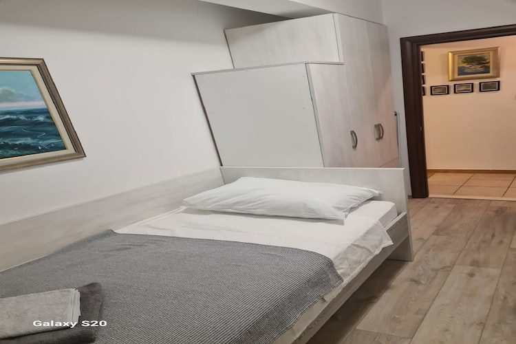 Apartment KOKe - Two Bedroom Apartment with Balcony and partial Sea View-Bedroom