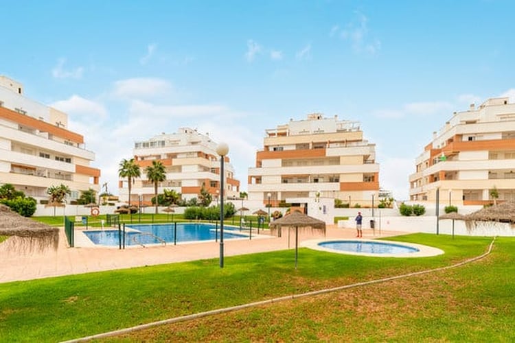 Mooi Apartment in Playa Serena met ruim privéterras