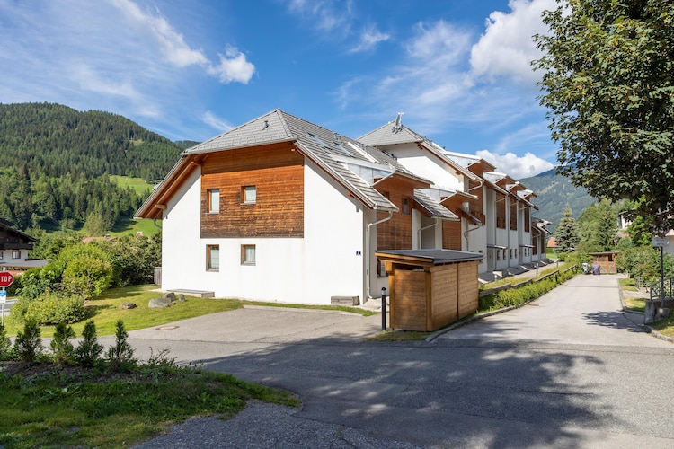 Gemütliches Apartment in Bad Kleinkirchheim inkl Garten Terrasse E-Bike Ladestation