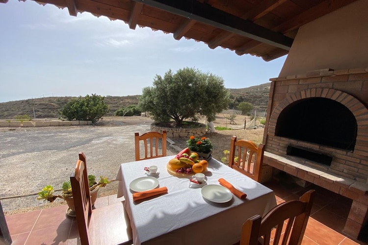 Home Holidays// Finca Cueva El Olivo