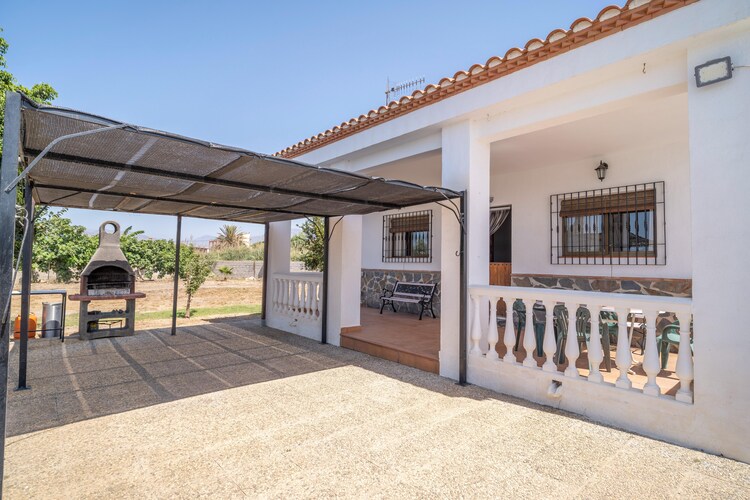 Heerlijk vakantiehuis in Motril met privézwembad