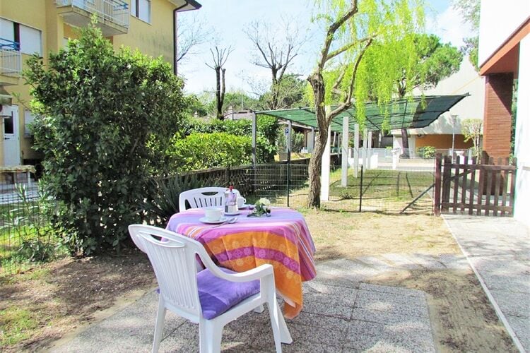 Vakantiehuizen Italie | Veneto | Appartement te huur in Bibione-VE   met wifi 7 personen