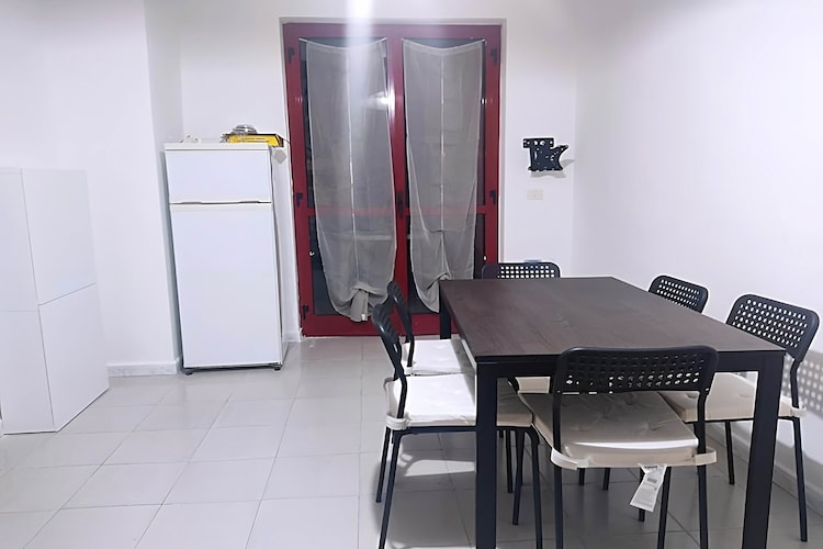 Fijne vakantieVacation house in Marina di Mandatoriccio met balkon