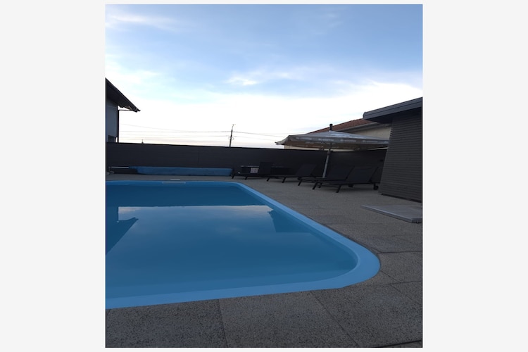 Holiday Home Thesaurum - Four Bedroom Holiday Home with Swimming Pool - Schwimmbad