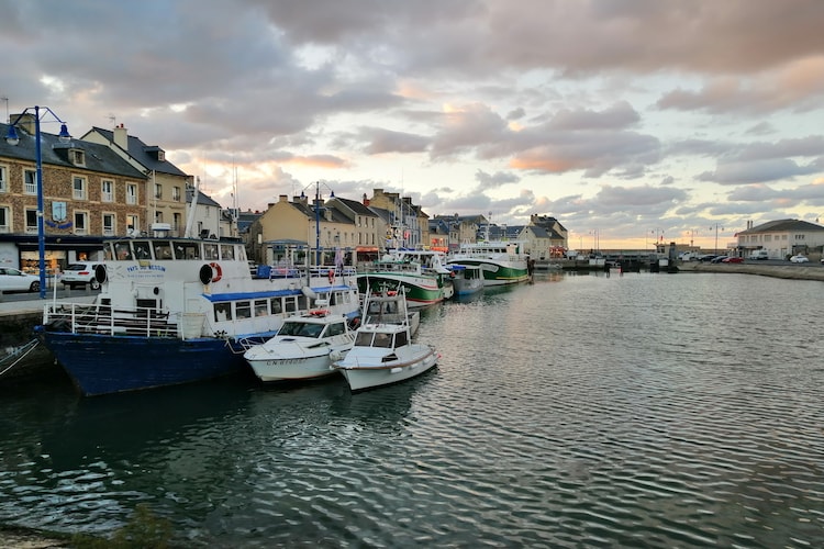 Apartment DU PORT/ TAILLEPIED