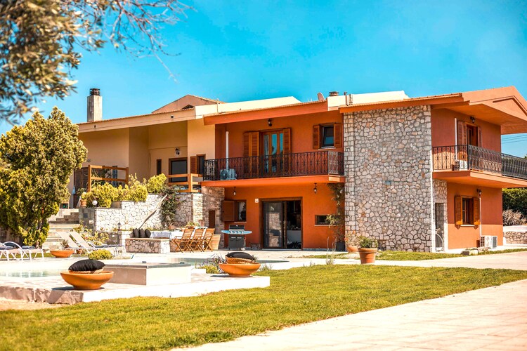 Emarmene Country Home