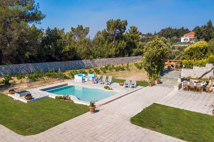 Emarmene Country Home