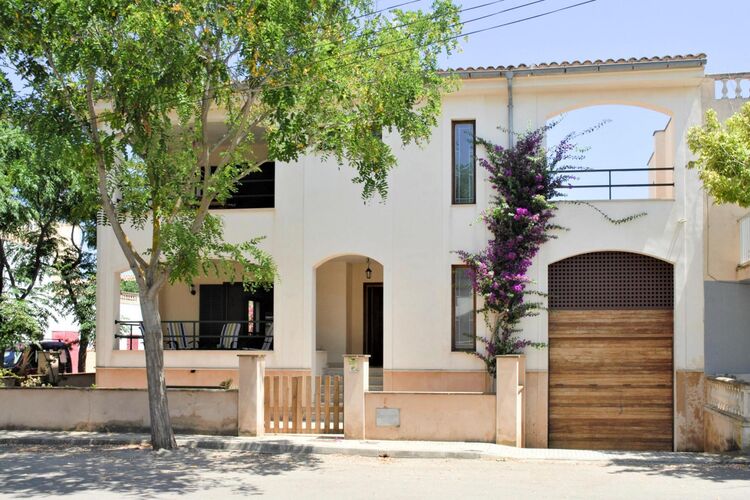 Typisch mallorquinisches Haus in Illot Ferienpark  Mallorca Ostküste