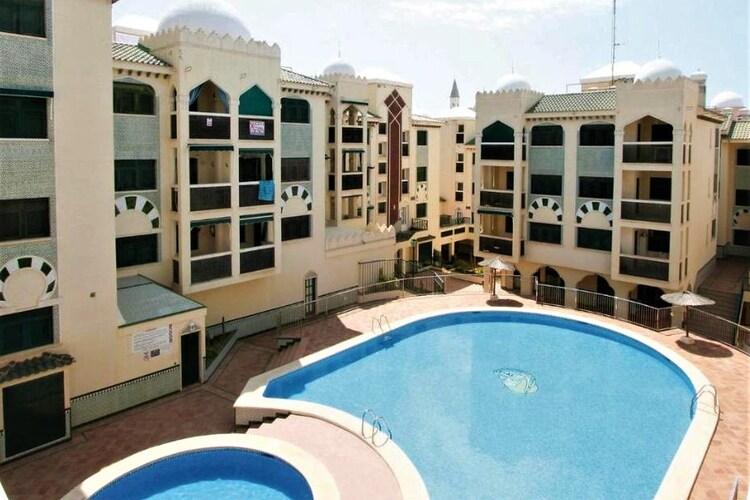 Appartement met Zwembad te huur