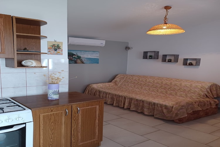 Apartments Topić - One Bedroom Apartment with Terrace (First Floor)