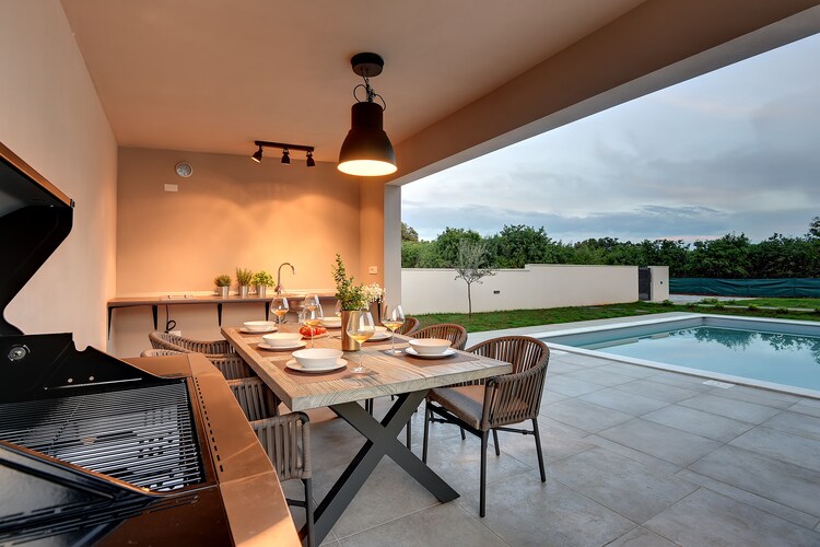 Villa met Zwembad te huur
