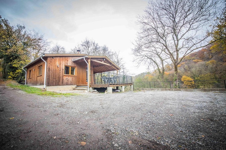 Knusse vakantieVacation house in Tohogne met uitzicht op de rivier