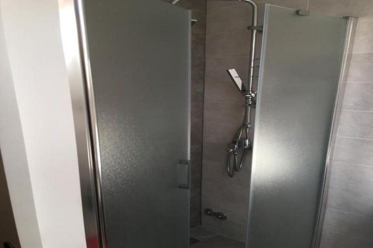 Guesthouse Family Bosnic - Double Room with Balcony - 3