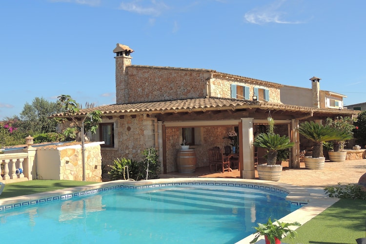 Charmante villa met zwembad nabij Algaida